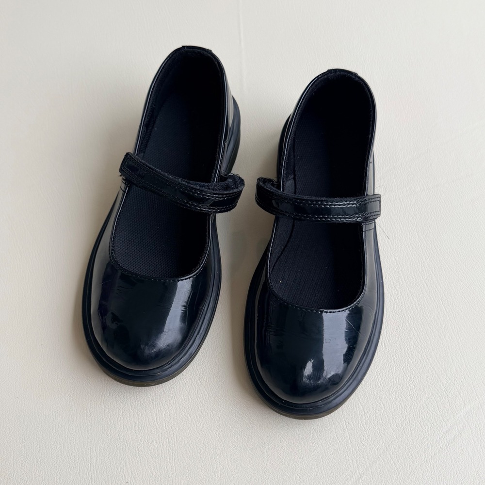 Dr. Martens Maccy Black Patent Leather Mary Jane Flats Kids Size 4 Dark Academia